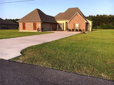 5596 E Jake Oliver Ln, Iowa, LA, 70647