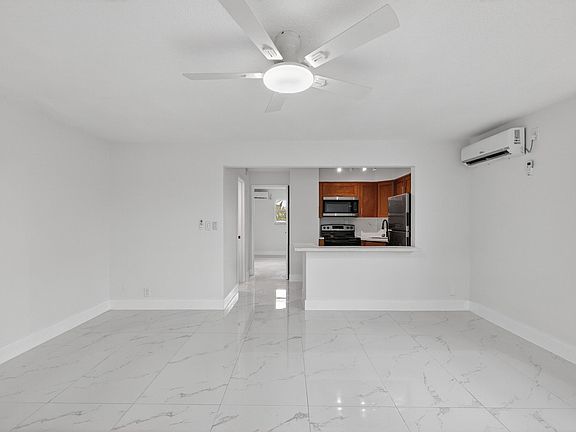 3rd image of 1520 NE 56th St Suite 8