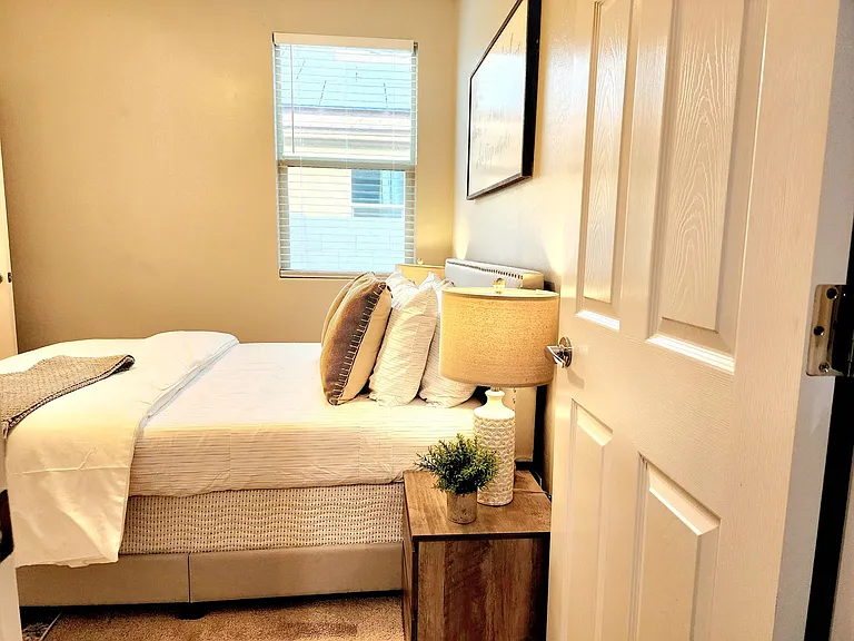 5256 W Leodra Ln — Photo 20
