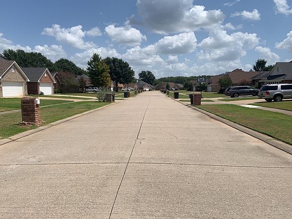 5th image of 6014 Whitney Dr