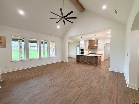 4th image of 349 Heritage Way