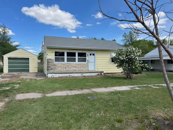 607 S Plainville Ave, Plainville, KS 67663