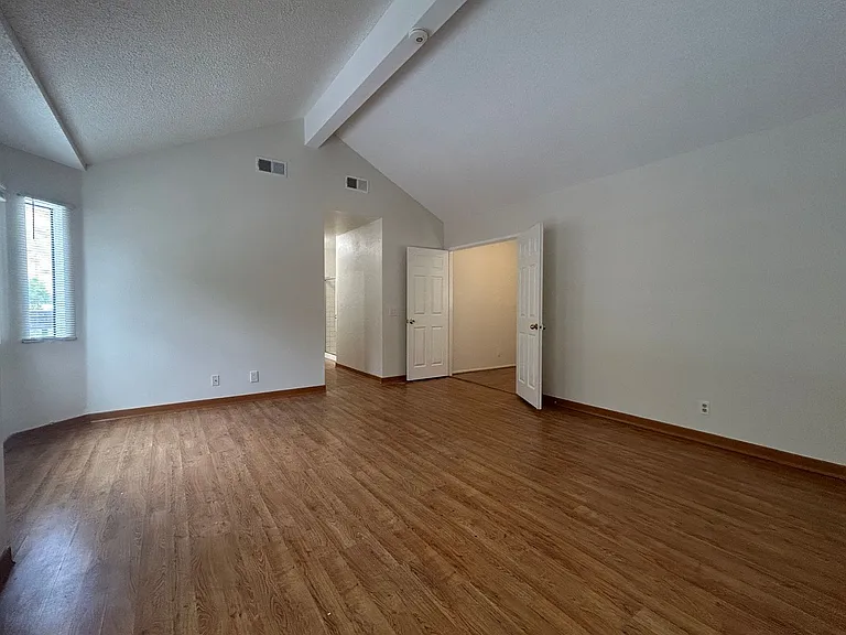 3068 Prado Ln — Photo 18