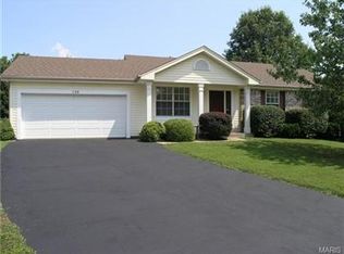 520 Coldstream Ct, Saint Peters, MO 63376