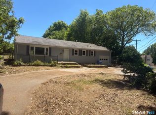 17 Sheas Lane, Norwich, CT 06380