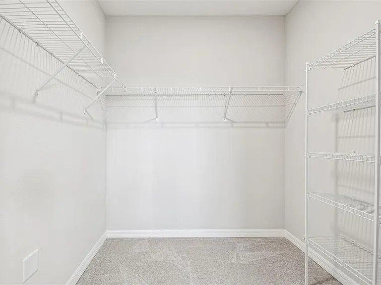 3827 Sunny Spring St — Photo 36