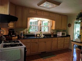 173 W Church St N, Mocksville, NC 27028