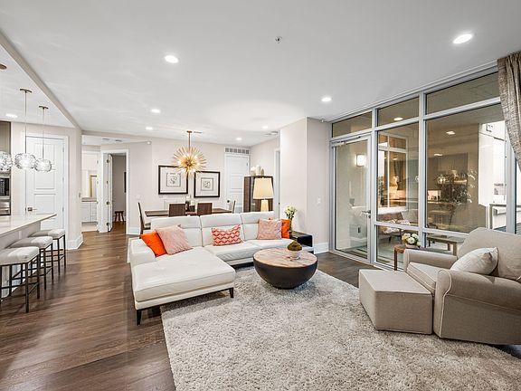 5th image of 20 Rutledge St #606