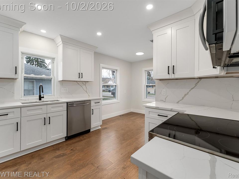 769 Coolidge Ave, photo 9