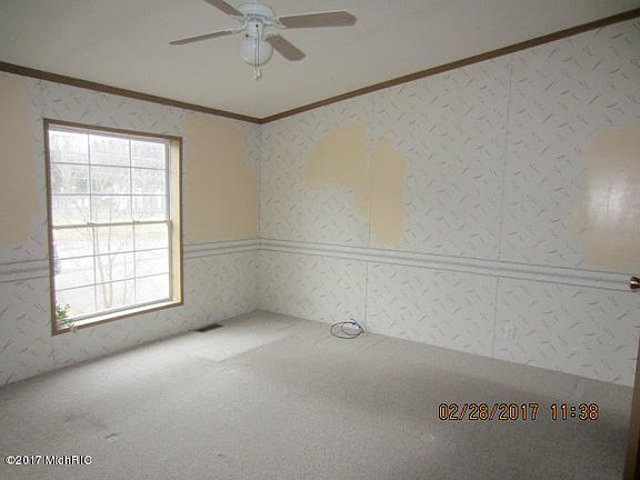 2nd image of 1815 Sunnyside Dr
