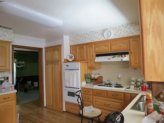 4th image of 2102 Brentwood Dr