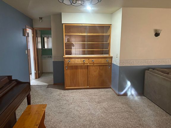 4th image of 406 11th St