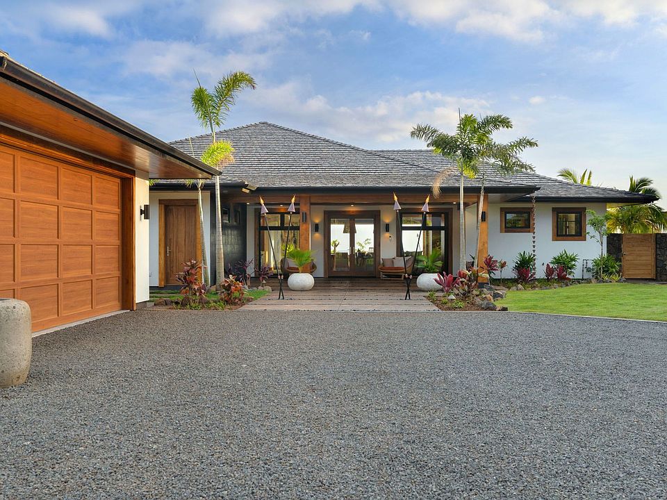 1st image of 2837 Pualeikukui Pl