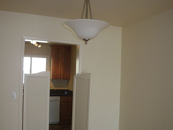 4th image of 1231 21st Ave APT 4