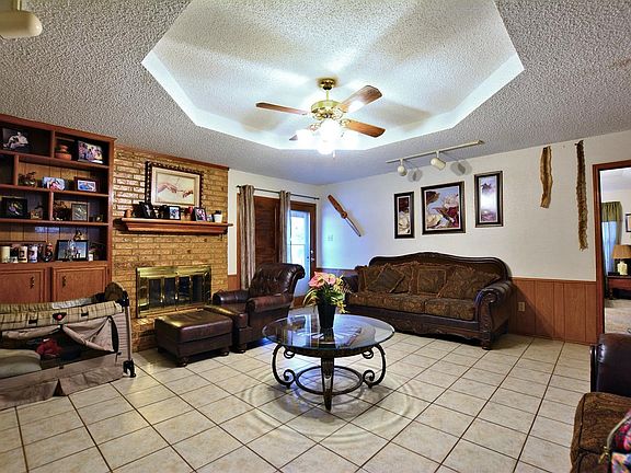 4th image of 6828 Hyden Ave