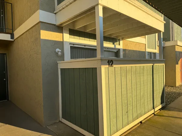 Panorama Pointe Apartments, 4830 Columbus St #12, Bakersfield, CA 93306