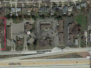 31670 Schoolcraft Rd, Livonia, MI 48150