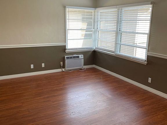 5th image of 1241 E Harvard St #10389778