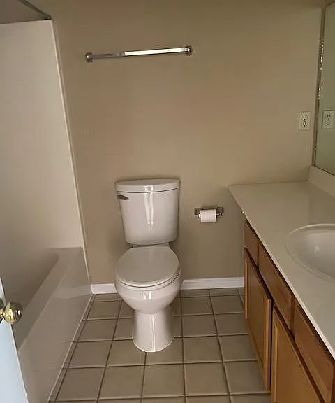 1657 Chenoweth Cir — Photo 5
