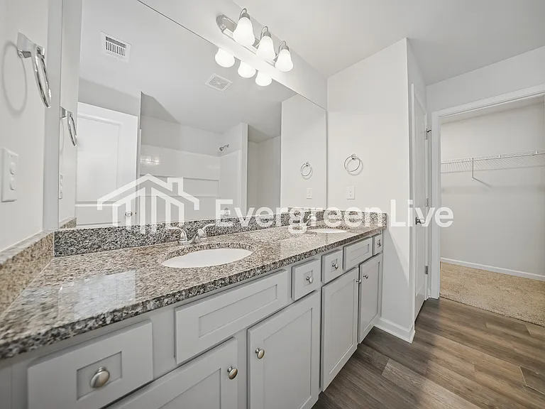 131 Longleaf Dr — Photo 9