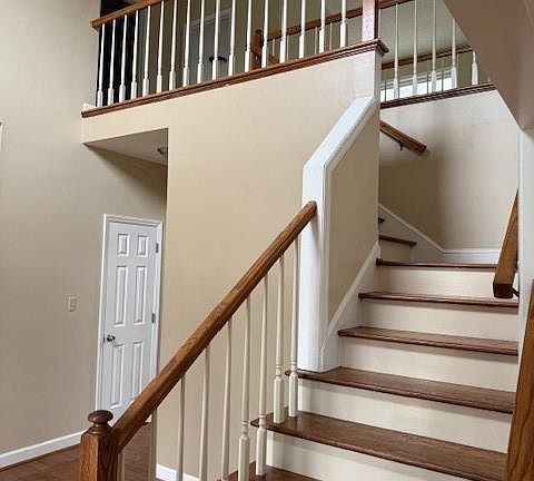 2nd image of 3412 Lochurst Ct