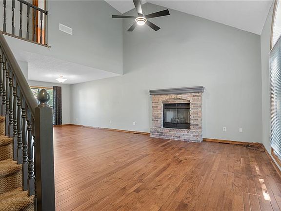 4th image of 2500 NE Quail Walk Trl