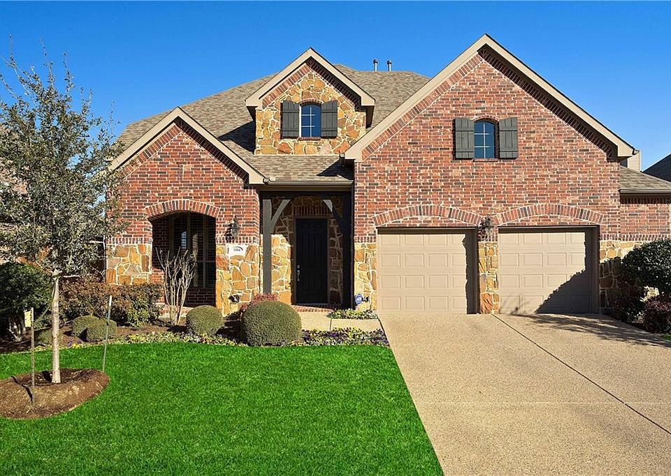 1st image of 11104 Apple Valley Dr