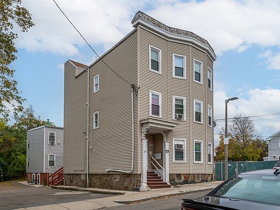 2nd image of 27 Julian St