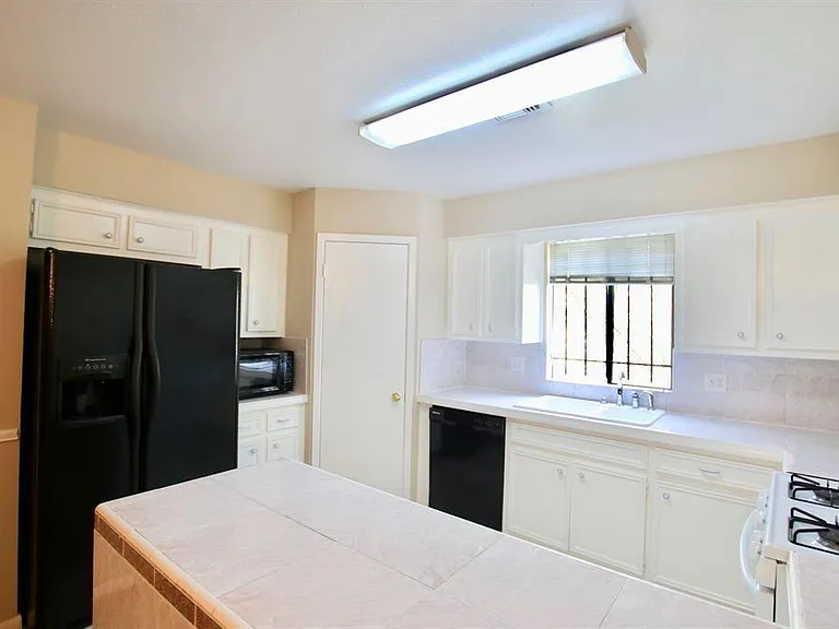 7862 Split Oak Dr — Photo 4