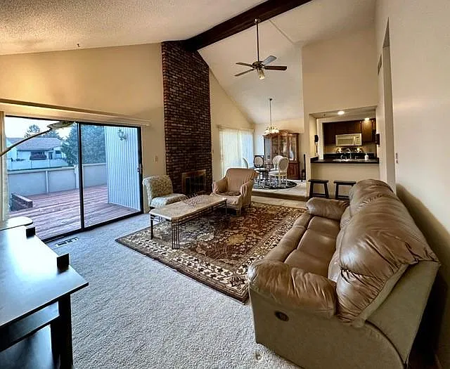 2 bed, 1180 sqft, $1,550 — Photo 4