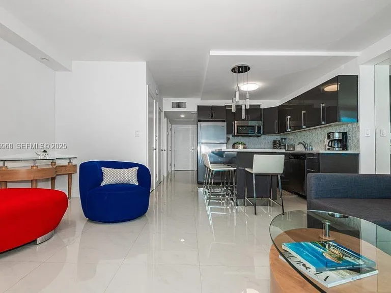 2301 Collins Ave #1111 — Photo 12