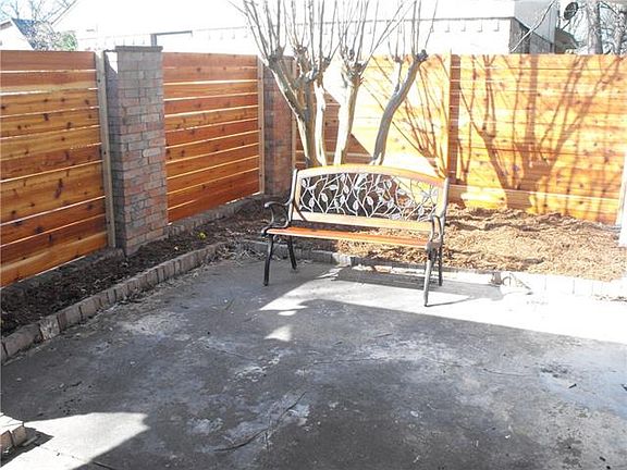 3rd image of 4201 Tynes Dr