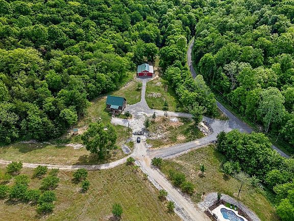 2nd image of 4830 Ensor Hollow Rd