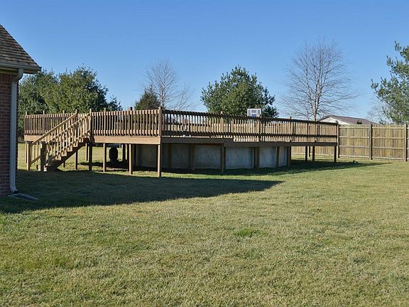 4th image of 64 Ashton Ln