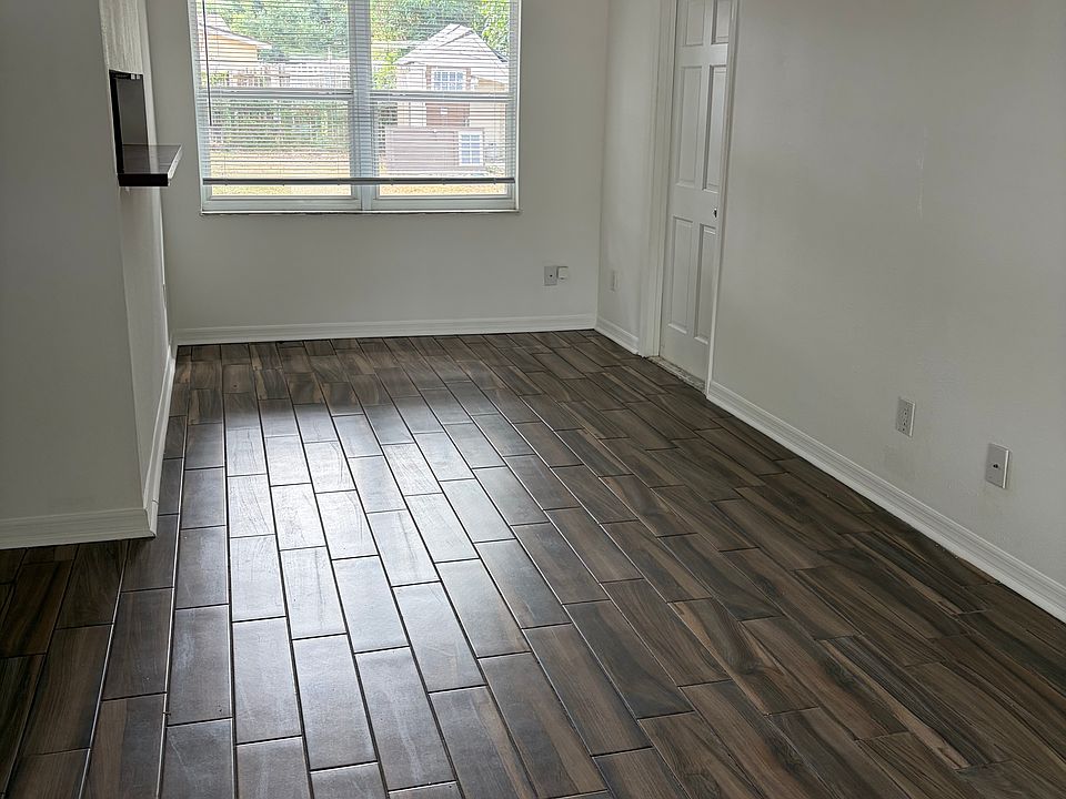 1st image of 8368 Galewood Cir
