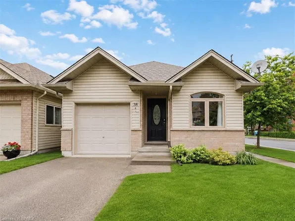 58 Waterloo St #4, Brantford, ON N3T 3R8