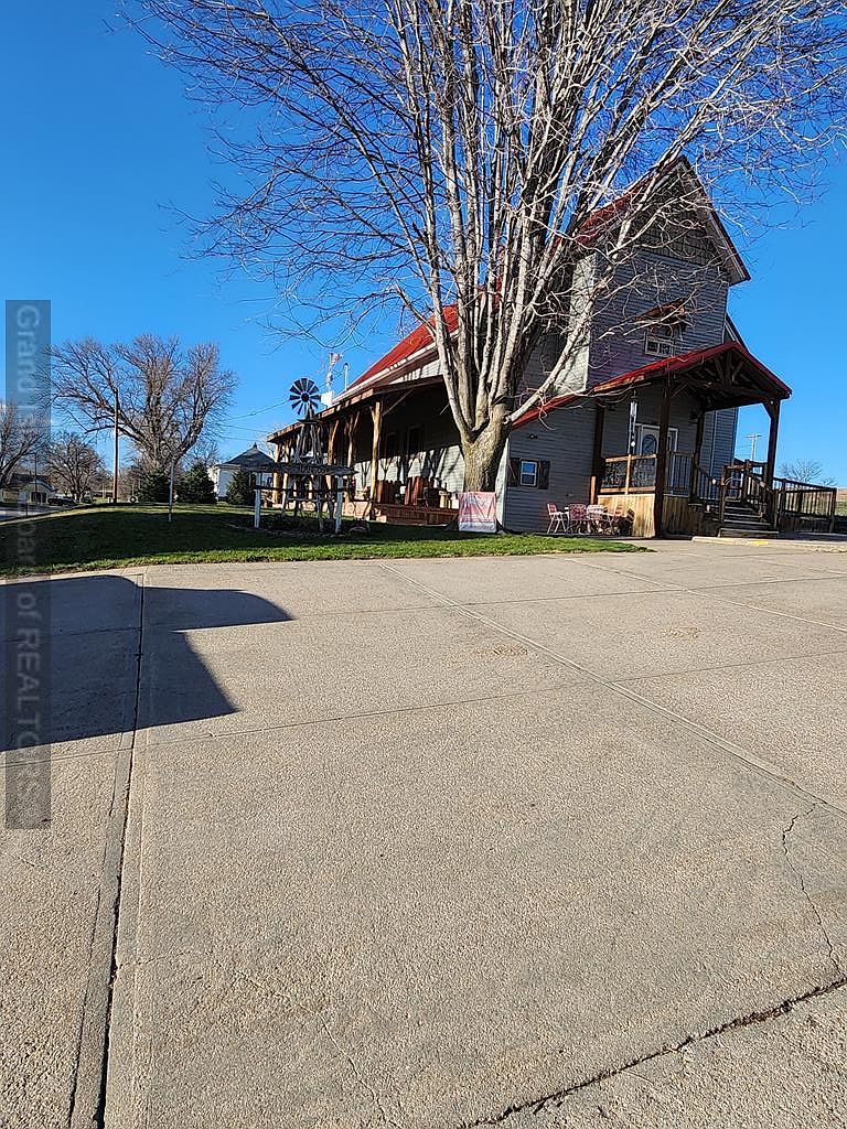 800 Kingston Ave, Wolbach, NE 68882 MLS 20240285 Zillow
