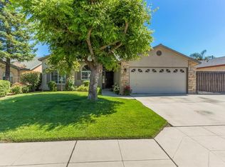 5421 W Robinson Ave, Fresno, CA