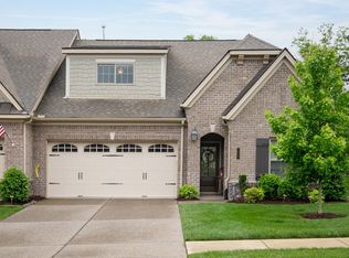 1045 Callaway Dr, Lebanon, TN 37087