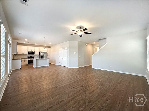 5th image of 104 Fenway Street