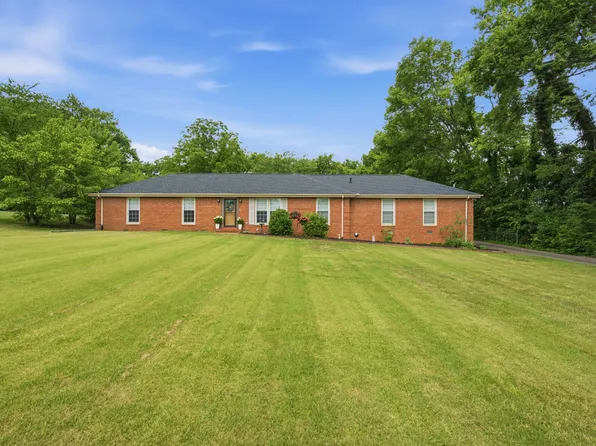 228 Maple Hill Rd, Lebanon, TN 37087