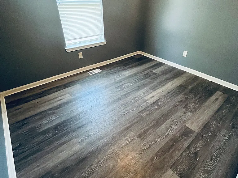 2242 Plum Dr — Photo 3