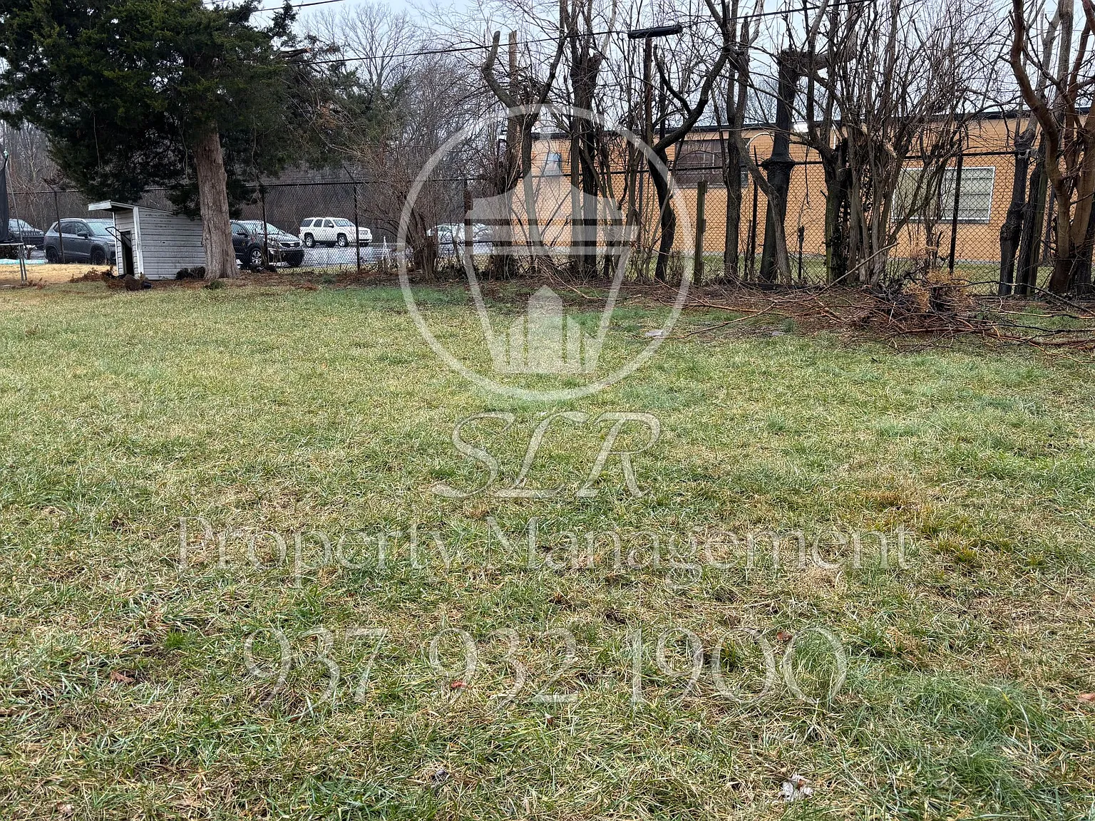 1029 Blakley Drive - 1 — Photo 4