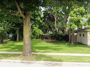 467 E Empire Ave, Benton Harbor, MI 49022
