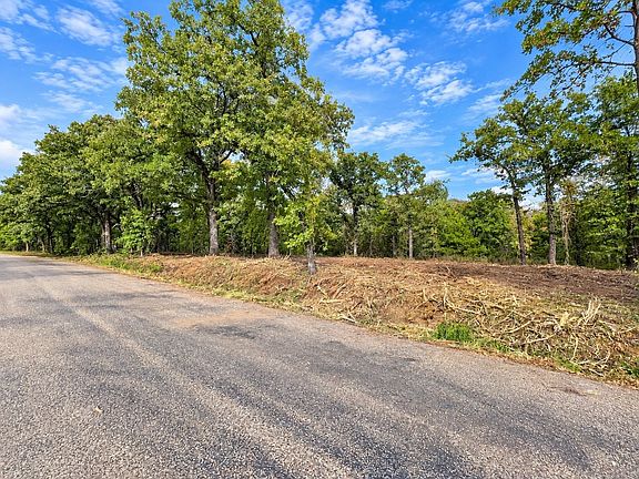 2nd image of 2812 County Road 805b
