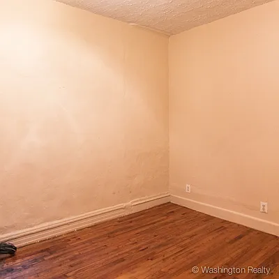 Rented by Washington Realty Corp. | media 17