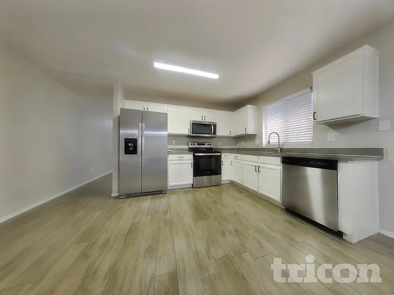 12613 W Indianola Ave — Photo 5