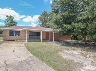 2460 Carter Rd, Biloxi, MS 39531