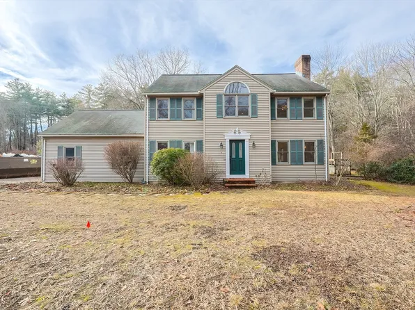 343 Wood St, Hopkinton, MA 01748