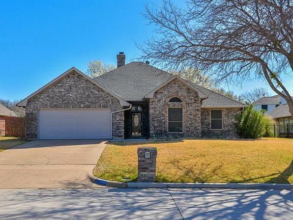 2nd image of 1306 Highland Dr